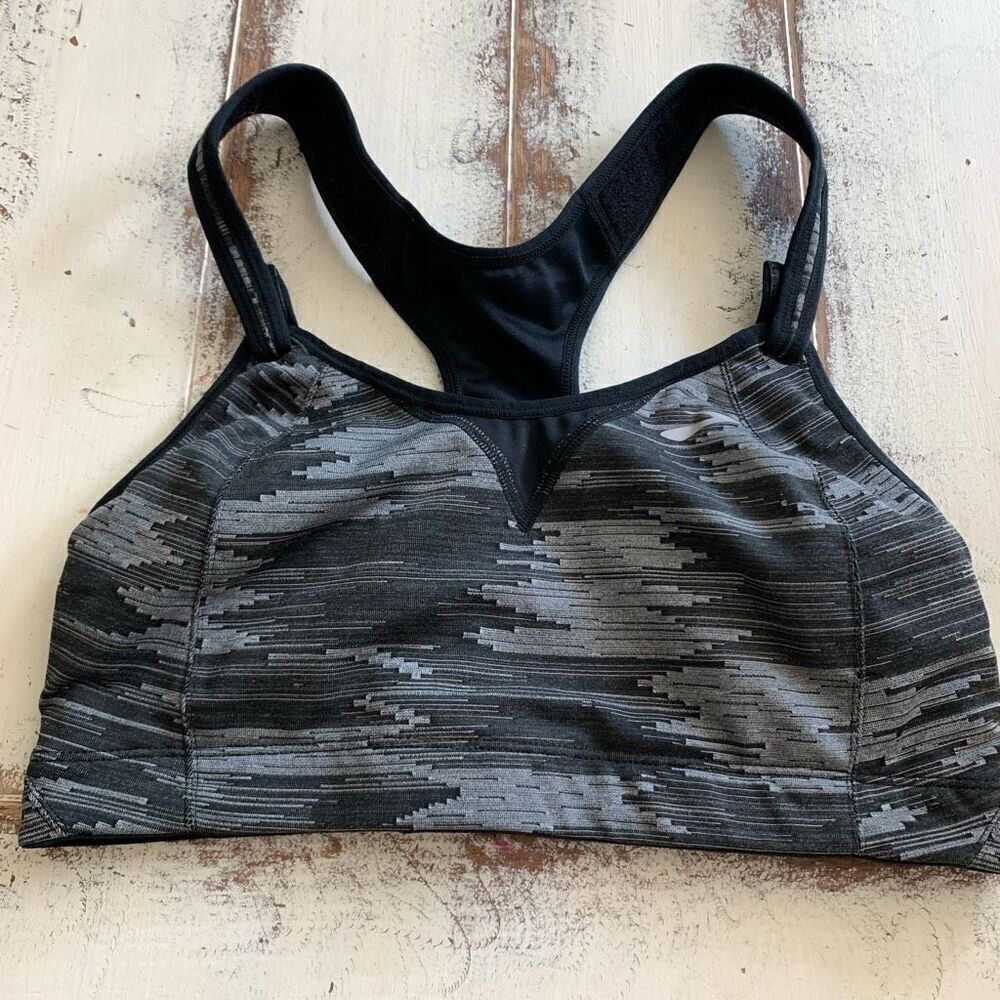 Moving comfort, high impact sports bra size 34B